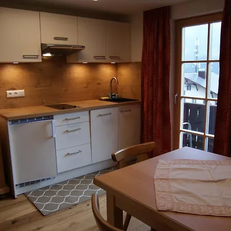 Gaestehaus Obererlacher Affittacamere 3*